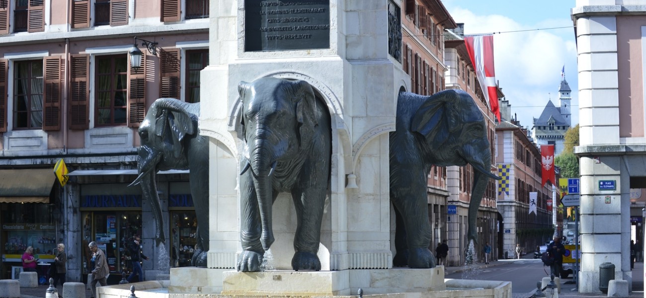 Camping in Savoie - Der Elefantenbrunnen in Chambéry