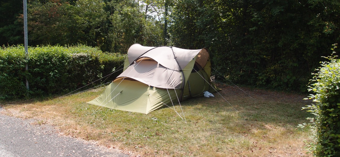 Zelt auf einem Campingplatz in Savoie